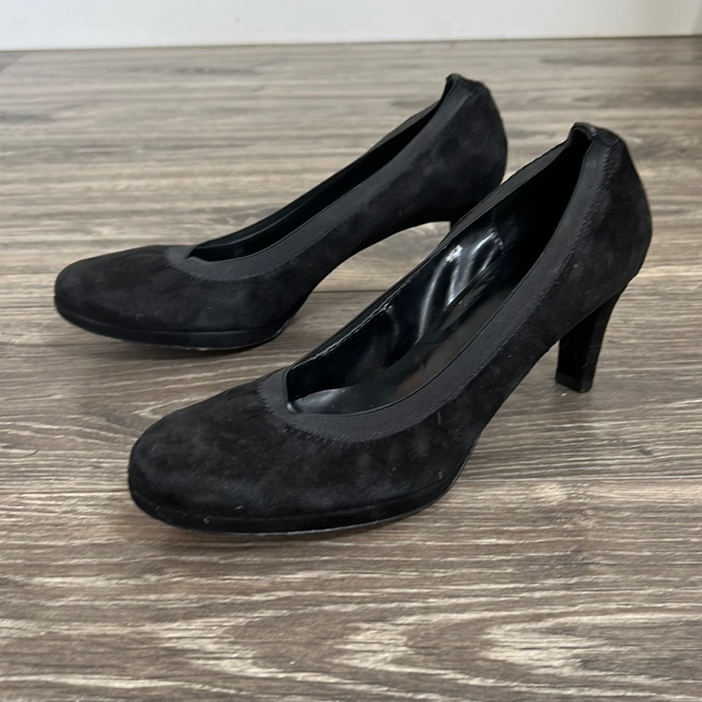 Vero Cuoio Black Closed-toe Heel 🌷🌺🌸